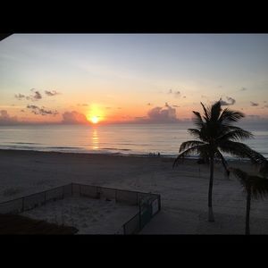 Meet your Posher, Larry